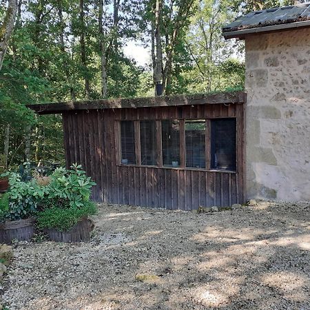Le Gite De La Cabane De L'Oiseau Couze-et-Saint-Front 外观 照片