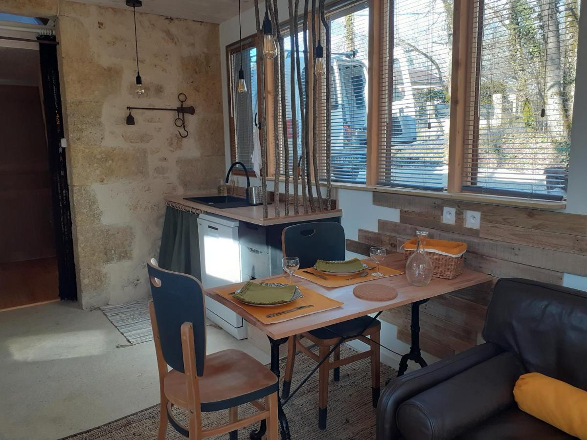 Le Gite De La Cabane De L'Oiseau Couze-et-Saint-Front 外观 照片